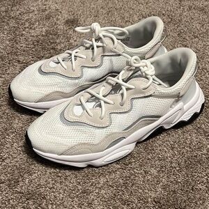 Adidas Ozweego ‘Cloud White’ 
Size 9 Men/10.5 Women